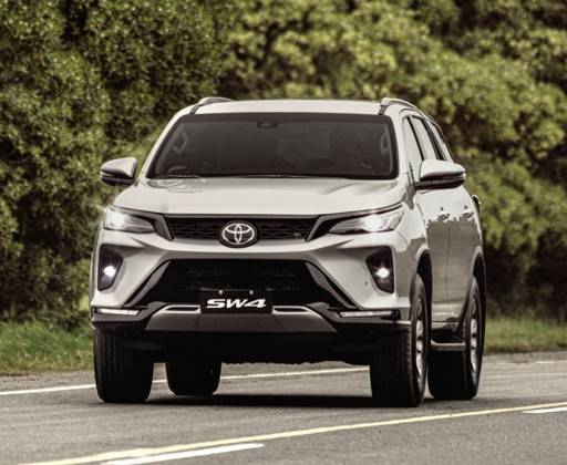 TOYOTA HILUX SW4 2.8 D-4D TURBO DIESEL SRX PLATINUM 4X4 AUTOMÁTICO